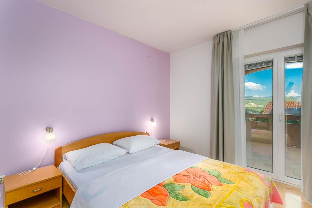 Apartmani Luka Корнич Экстерьер фото