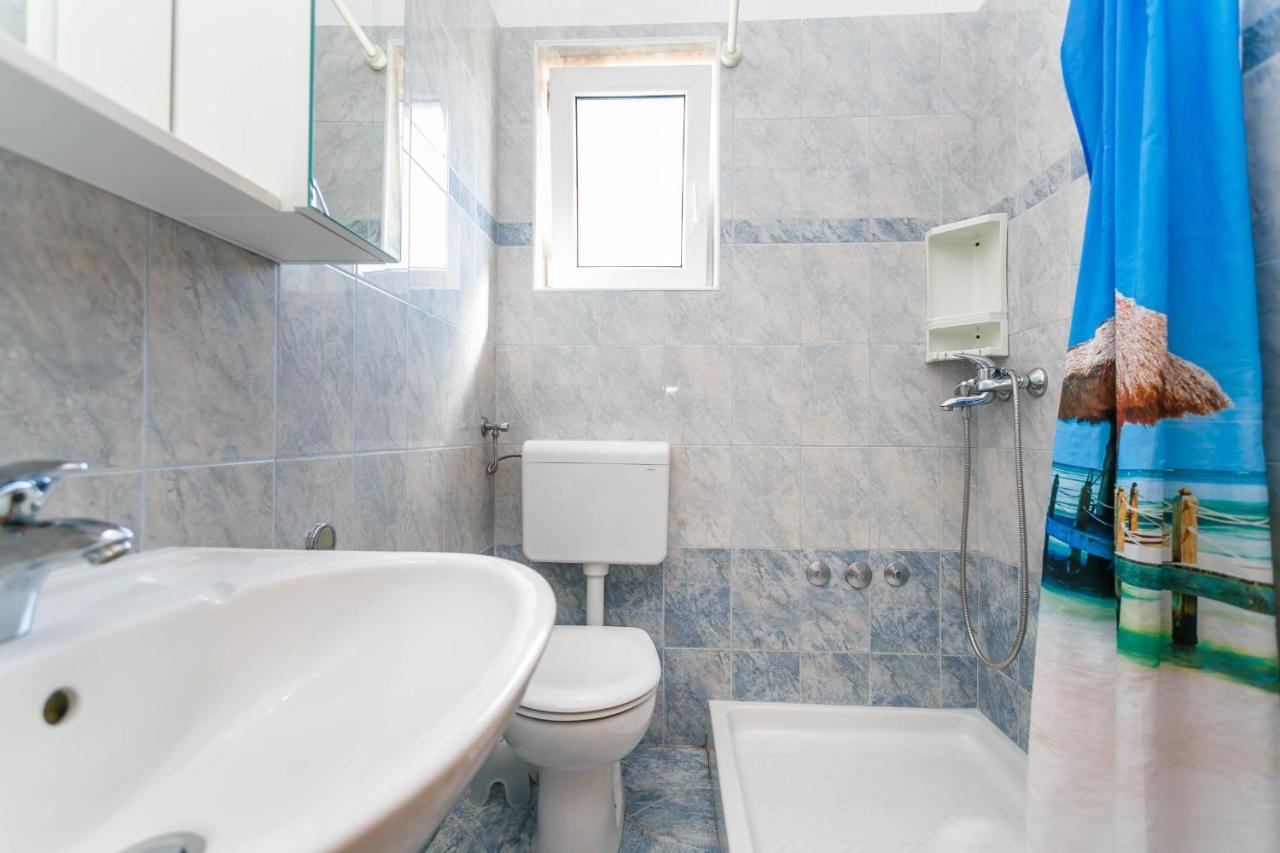 Apartmani Luka Корнич Экстерьер фото