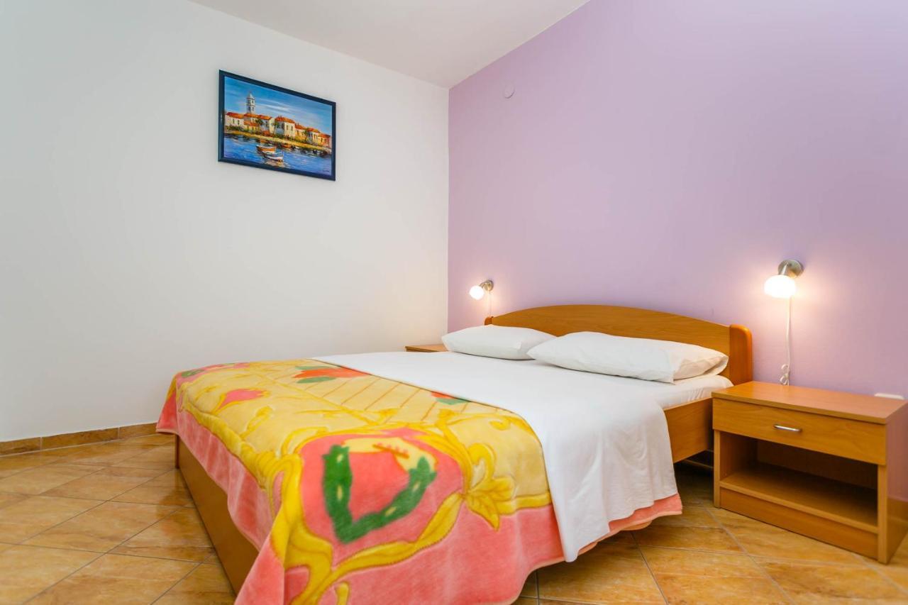 Apartmani Luka Корнич Экстерьер фото